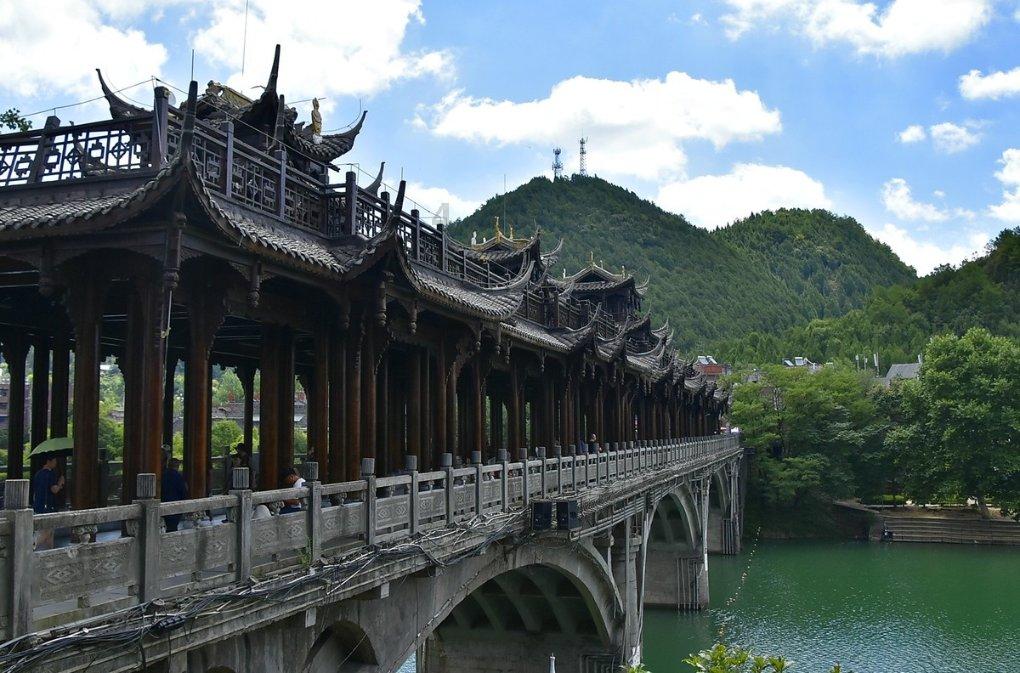 遇见福建：武夷山国家公园核心区黄冈山多彩雪景